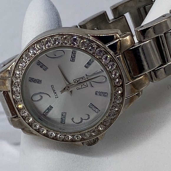 NY and C Lady Watch 3 oz Round Face With Rhinestones Stainless Band 8 inches - Picture 1 of 6